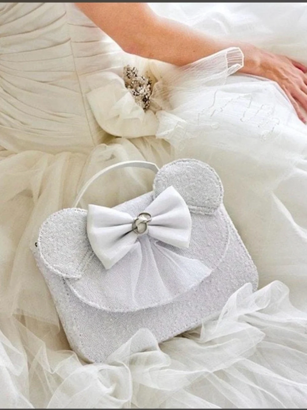 Loungefly Disney Minnie Mouse Sequin Wedding Crossbody Bag